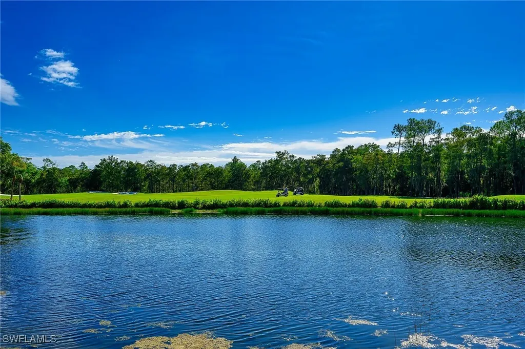 3760 Sawgrass Way Naples FL 34112