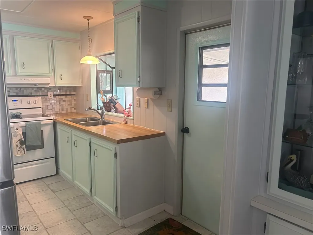 221 Indian Key Lane Naples FL 34114