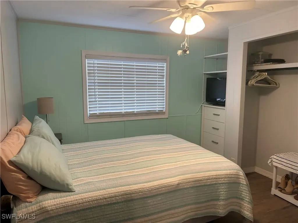 221 Indian Key Lane Naples FL 34114