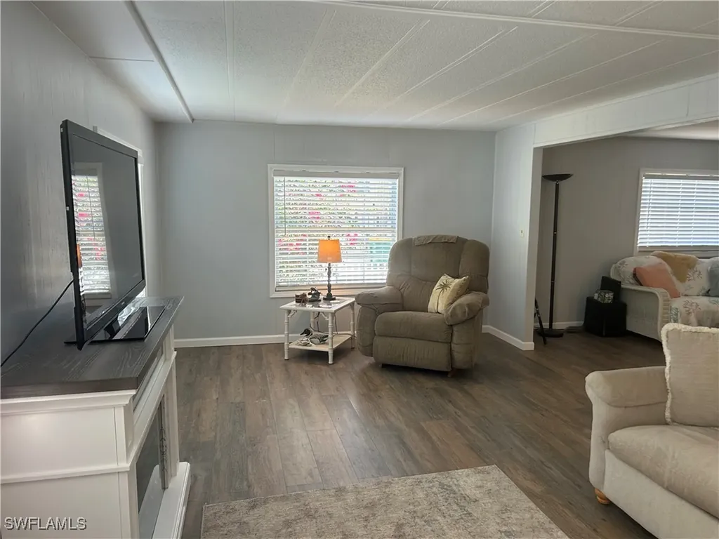 221 Indian Key Lane Naples FL 34114