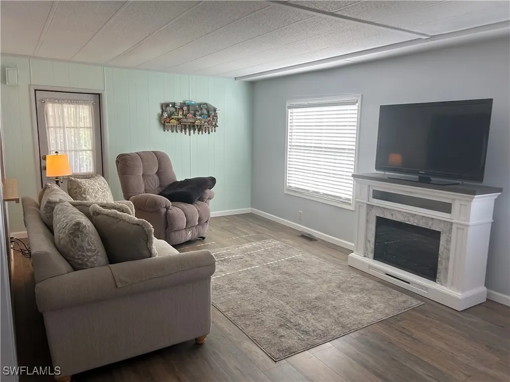 221 Indian Key Lane Naples FL 34114