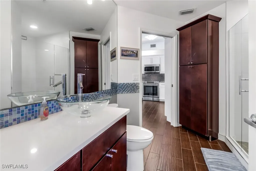 450 Bayfront Place Naples FL 34102
