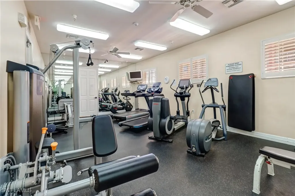 450 Bayfront Place Naples FL 34102