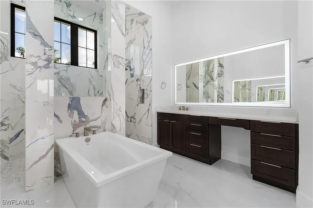 4240 NW 33rd Lane Cape Coral FL 33993