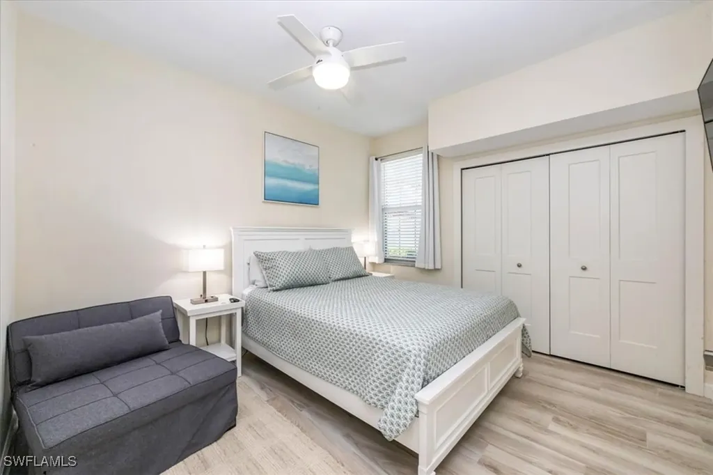 500 L Ambiance Circle Naples FL 34108