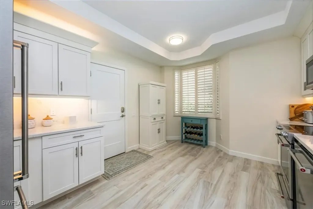500 L Ambiance Circle Naples FL 34108
