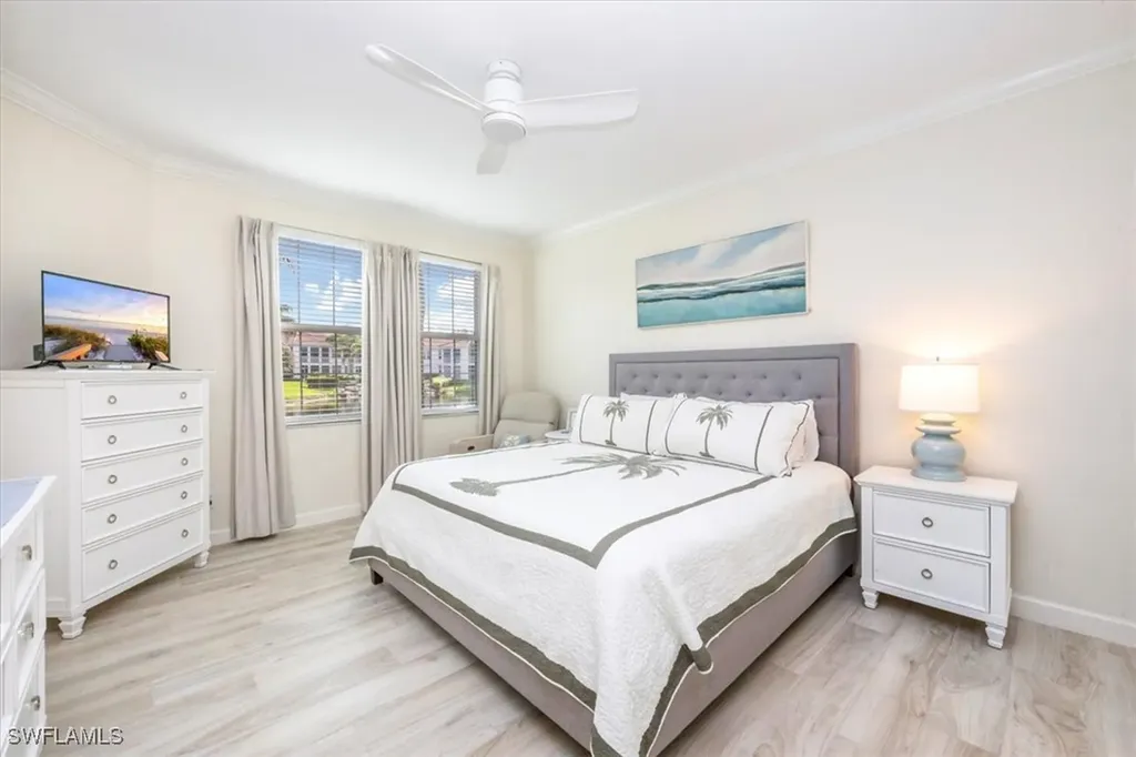 500 L Ambiance Circle Naples FL 34108