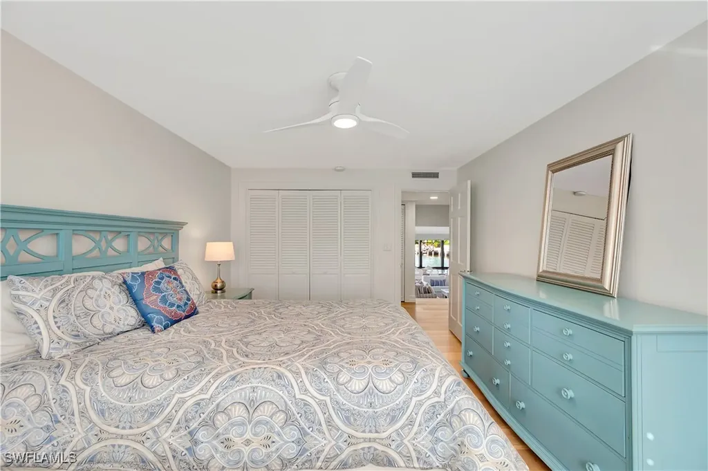 2258 Gulf Shore Boulevard N Naples FL 34102