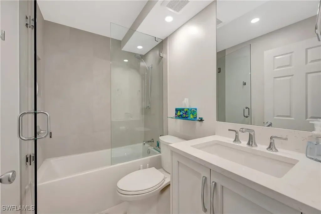 2258 Gulf Shore Boulevard N Naples FL 34102