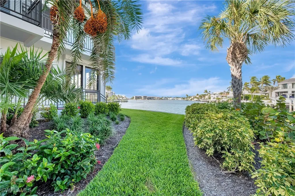 2258 Gulf Shore Boulevard N Naples FL 34102