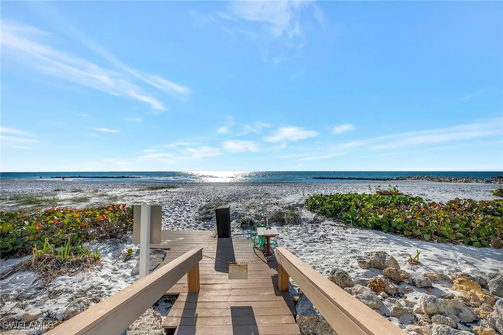 2258 Gulf Shore Boulevard N Naples FL 34102
