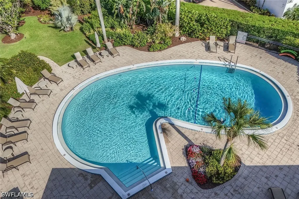2258 Gulf Shore Boulevard N Naples FL 34102