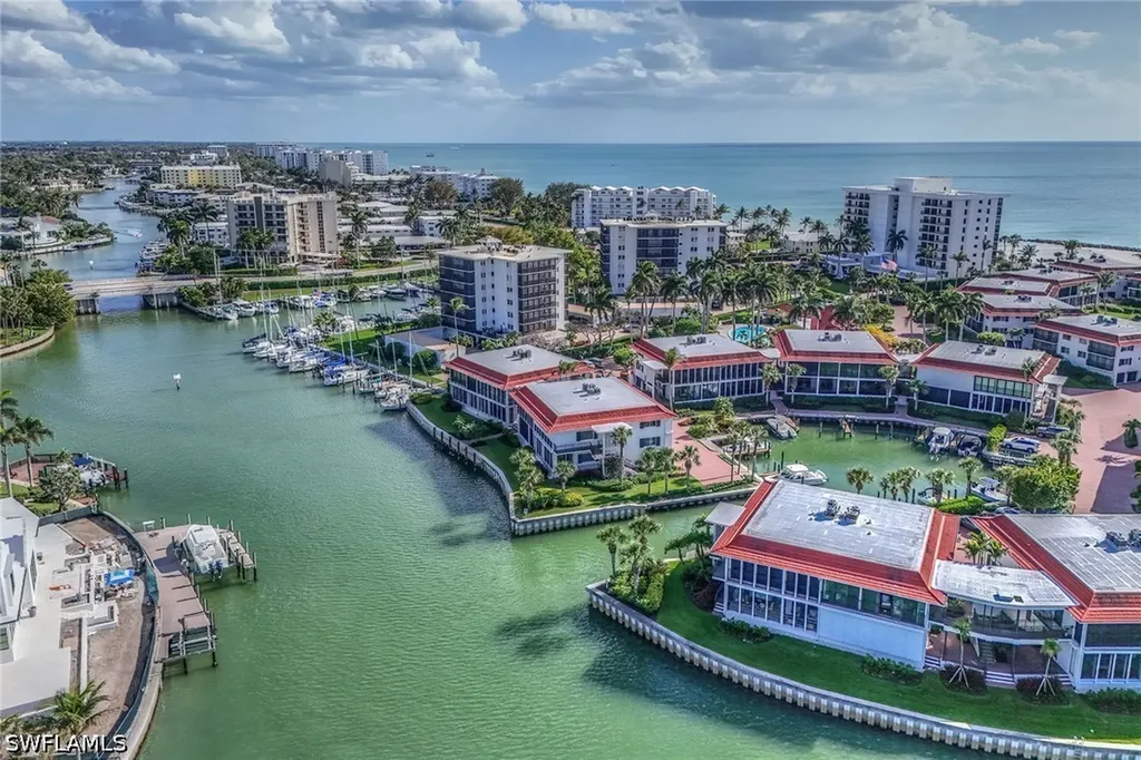2258 Gulf Shore Boulevard N Naples FL 34102