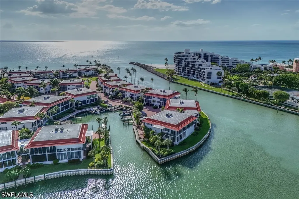 2258 Gulf Shore Boulevard N Naples FL 34102