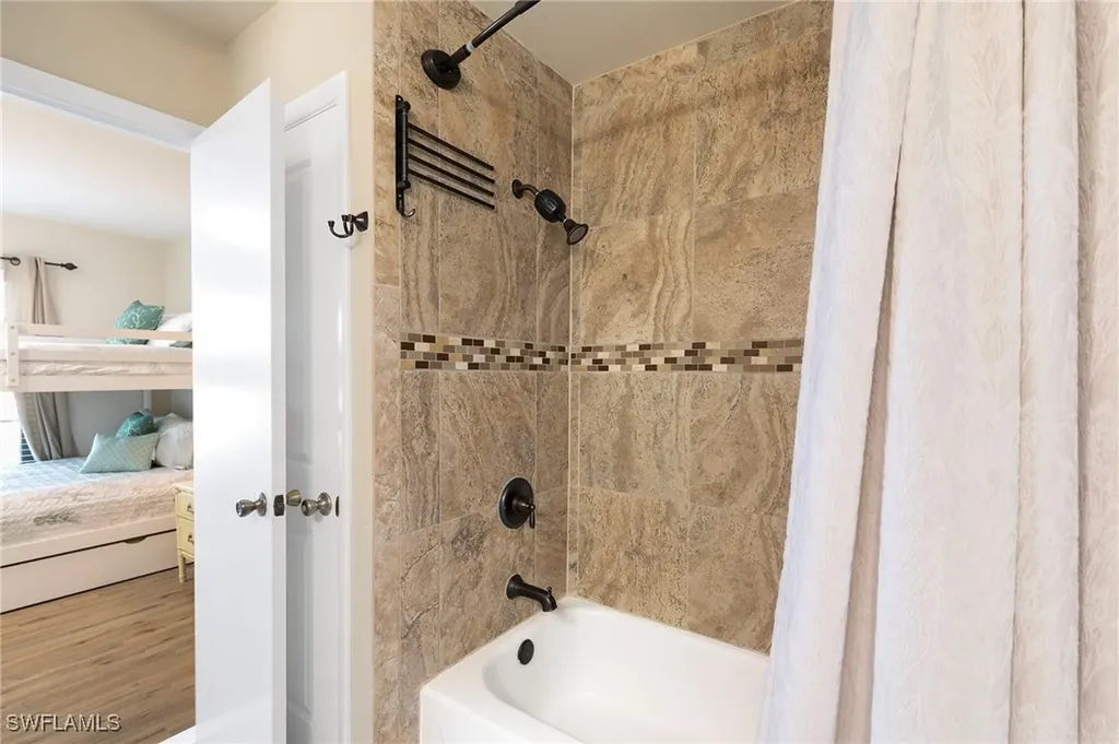 1332 Delbrook N Marco Island FL 34145