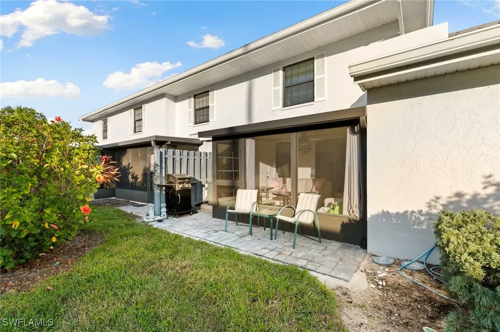 1332 Delbrook N Marco Island FL 34145