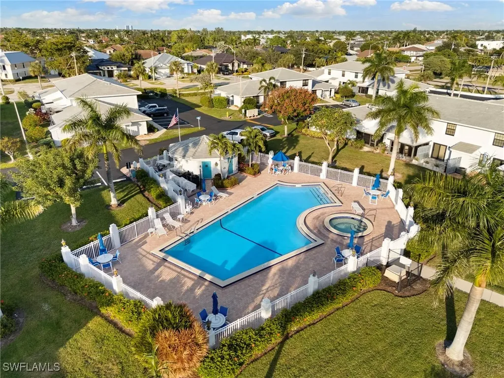 1332 Delbrook N Marco Island FL 34145