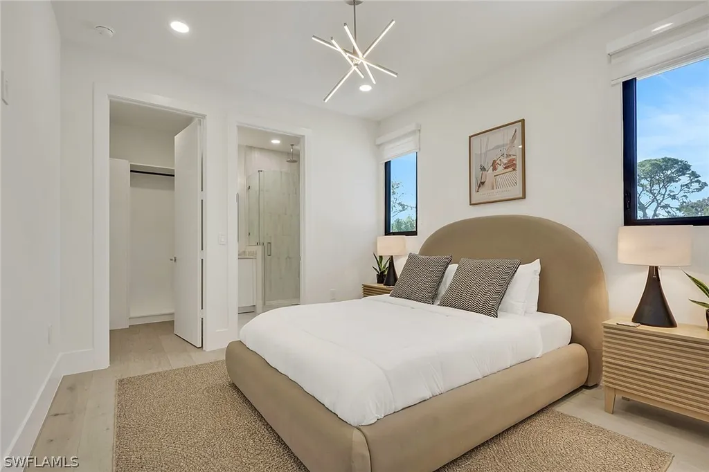 1150 8th Terrace N Naples FL 34102