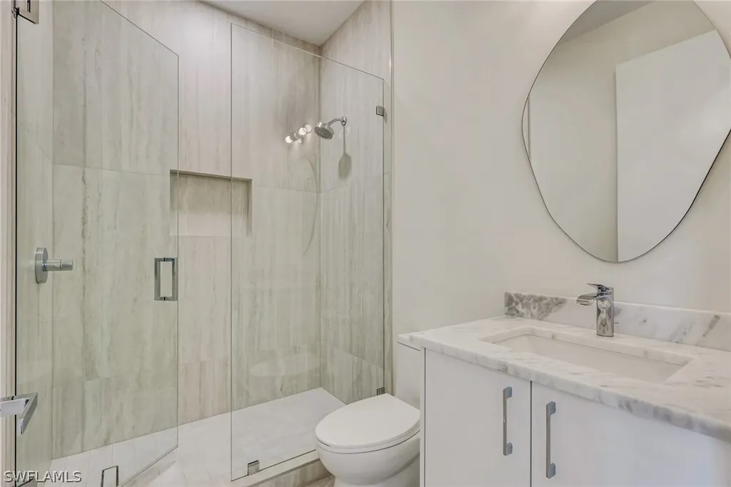 1150 8th Terrace N Naples FL 34102