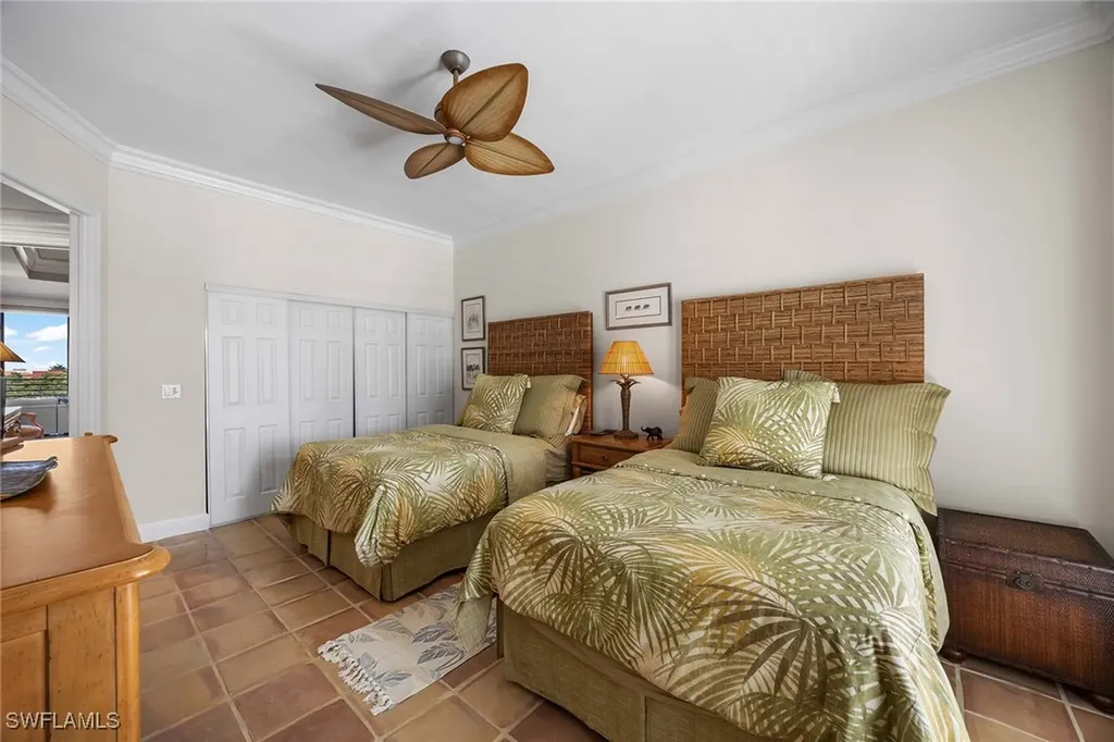 828 Hideaway Circle E Marco Island FL 34145