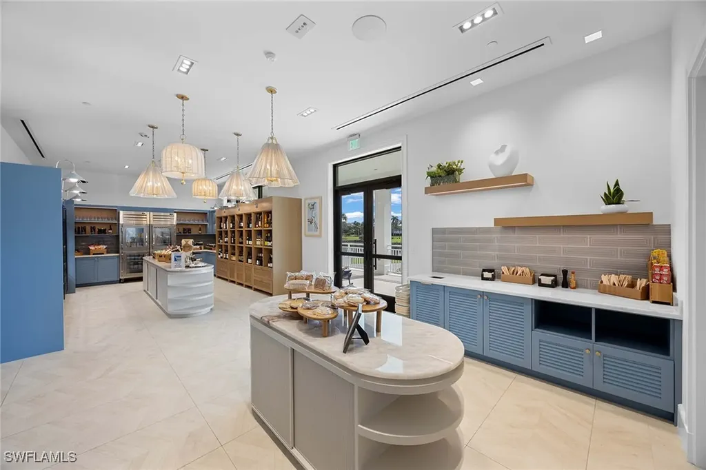 828 Hideaway Circle E Marco Island FL 34145