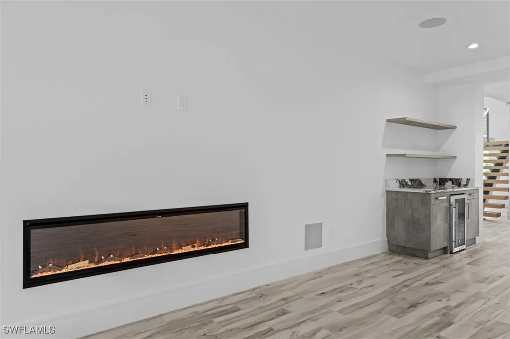 3800 Crayton Road Naples FL 34103