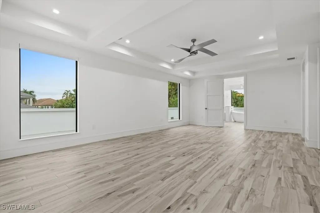 3800 Crayton Road Naples FL 34103