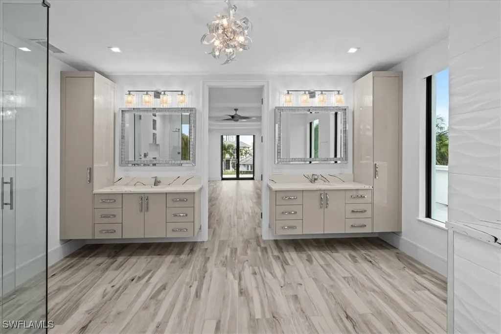 3800 Crayton Road Naples FL 34103