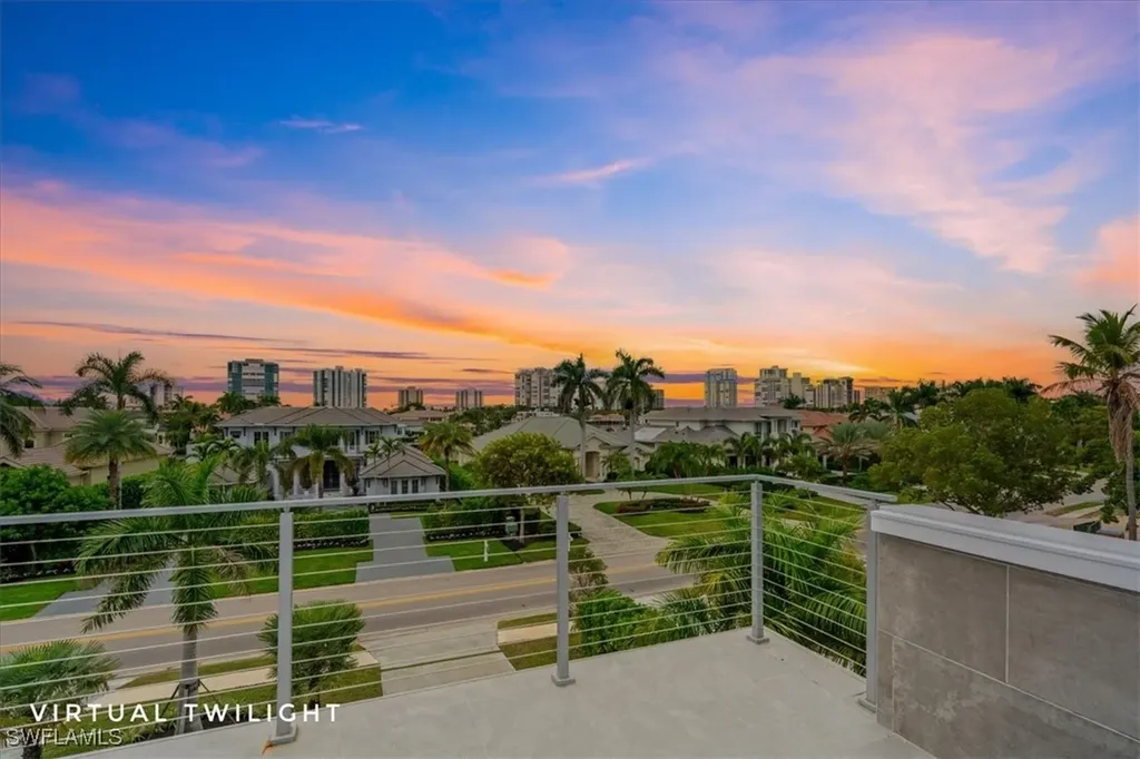 3800 Crayton Road Naples FL 34103