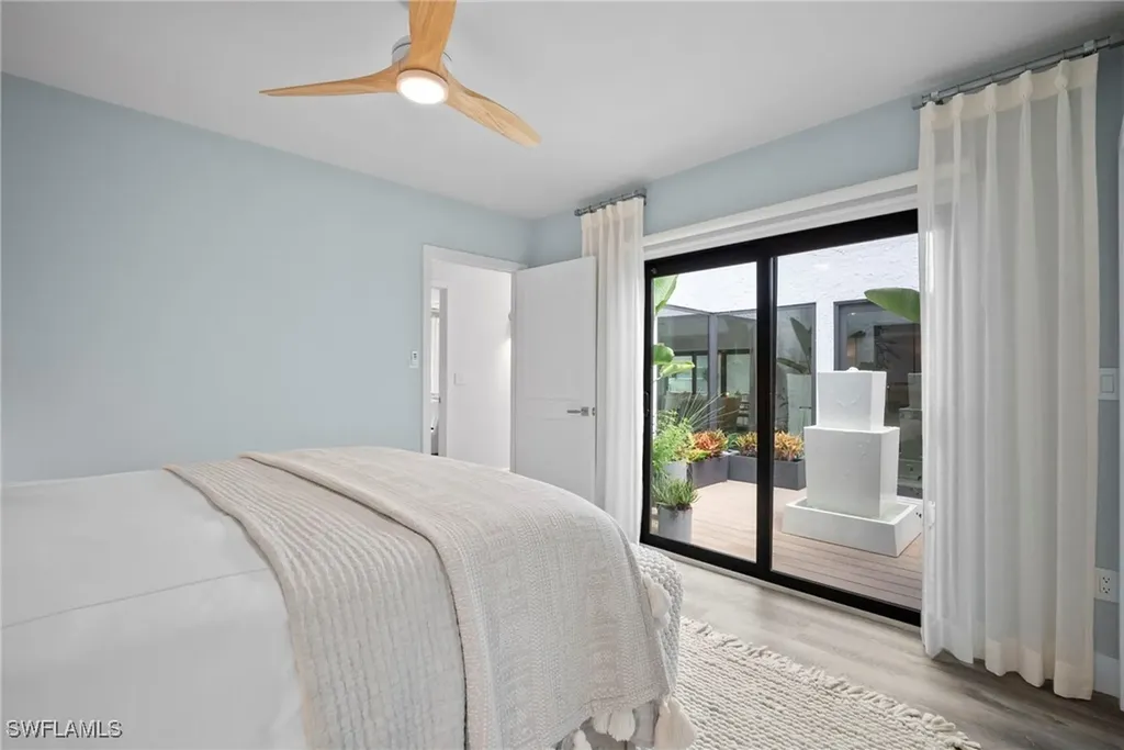 504 Tierra Mar Lane E Naples FL 34108