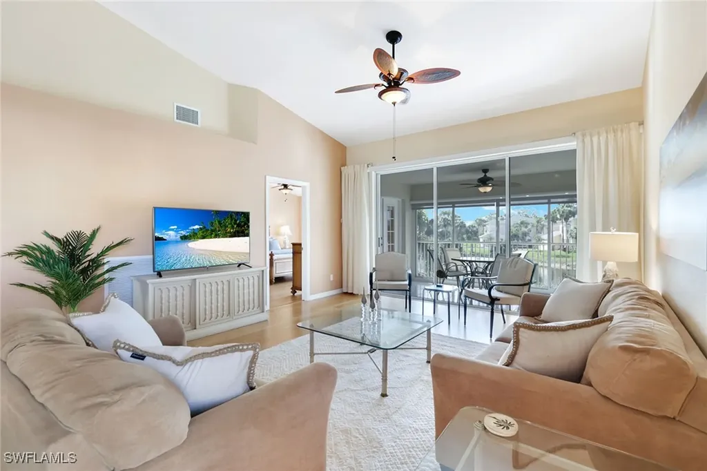 752 Wiggins Lake Drive Naples FL 34110