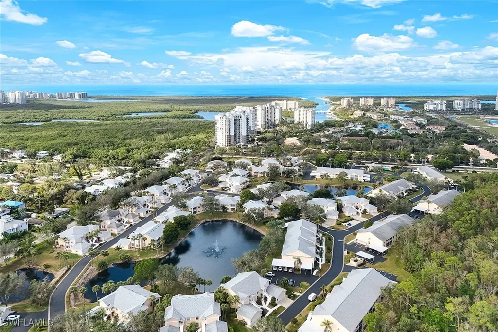 752 Wiggins Lake Drive Naples FL 34110