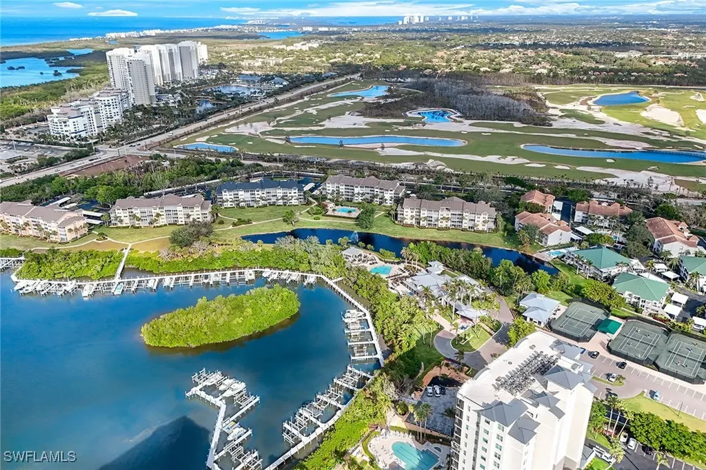 752 Wiggins Lake Drive Naples FL 34110