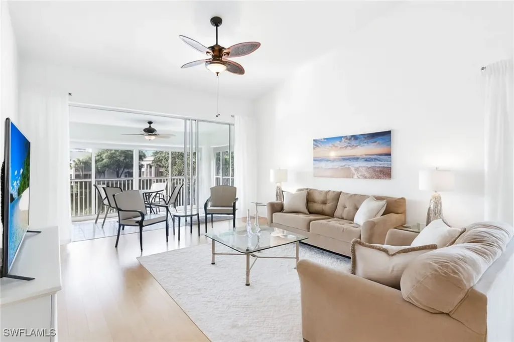 752 Wiggins Lake Drive Naples FL 34110