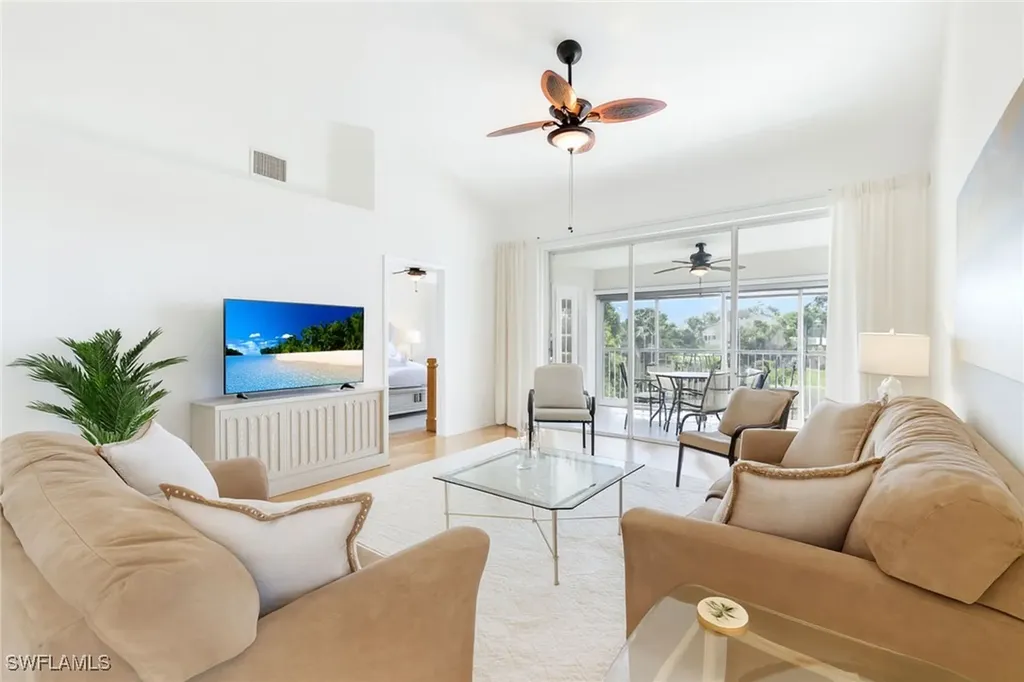 752 Wiggins Lake Drive Naples FL 34110