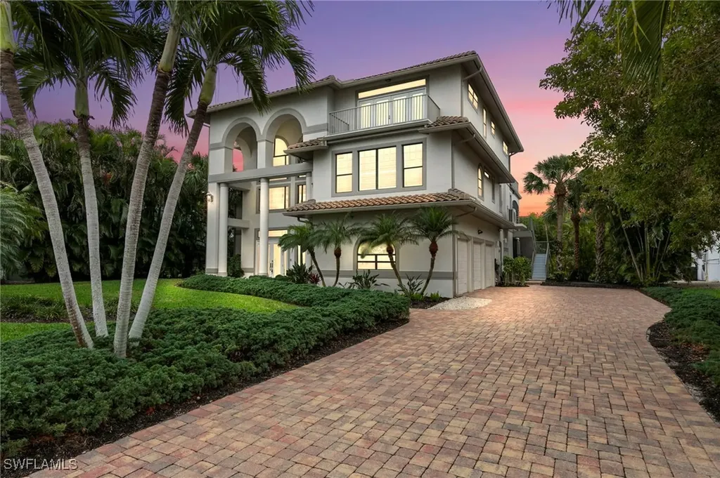 516 Spinnaker Drive Marco Island FL 34145