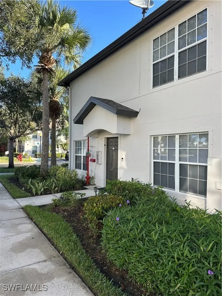 9069 Gervais Circle Naples FL 34120