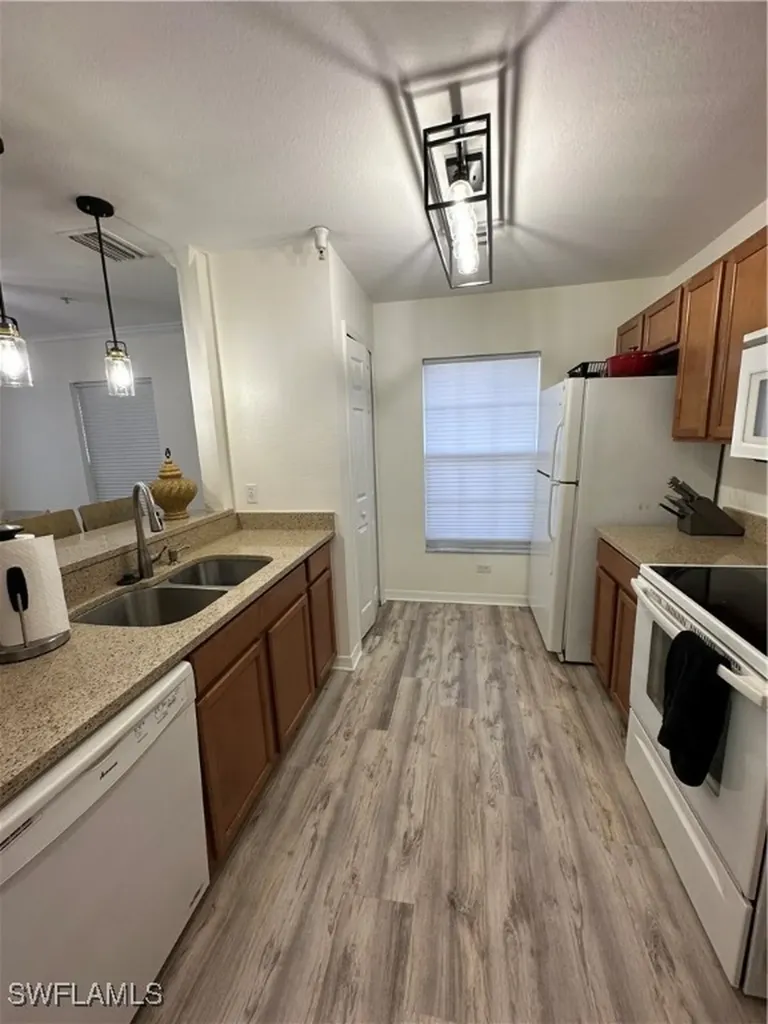 9069 Gervais Circle Naples FL 34120