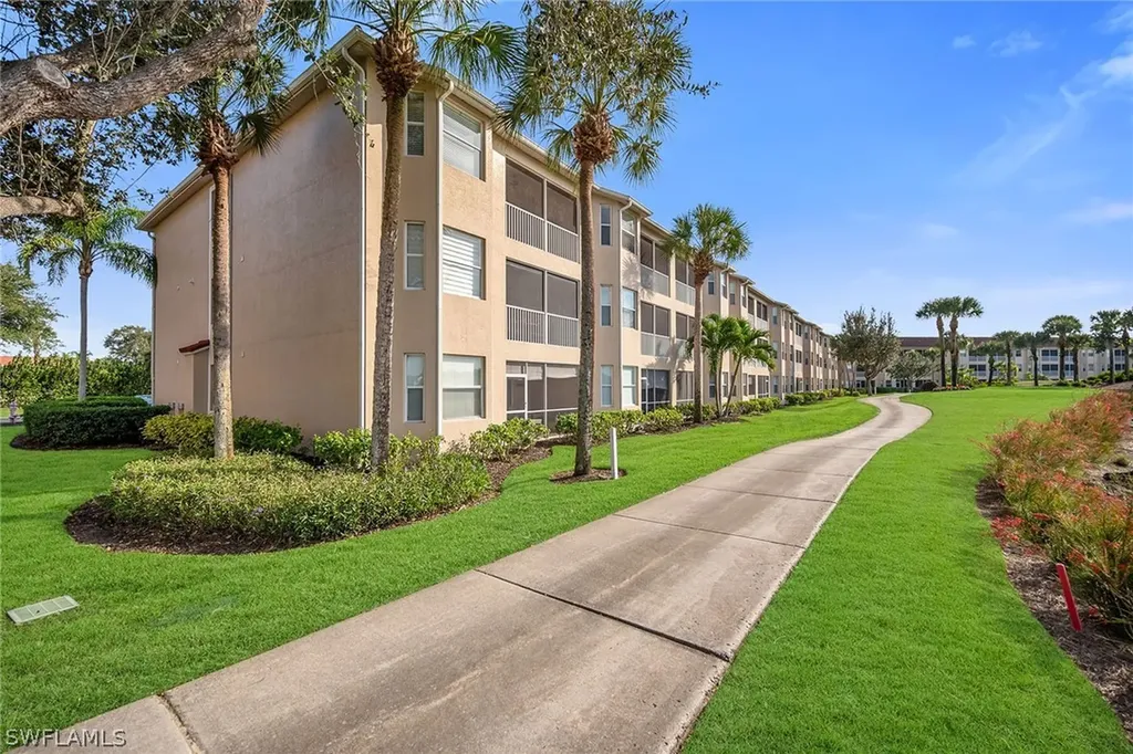 2740 Cypress Trace Circle Naples FL 34119