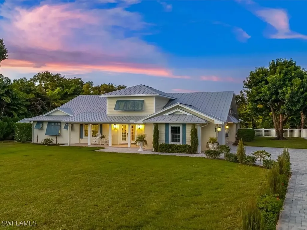 624 Ridge Drive Naples FL 34108
