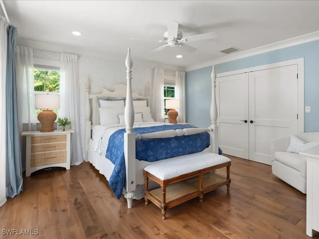 624 Ridge Drive Naples FL 34108