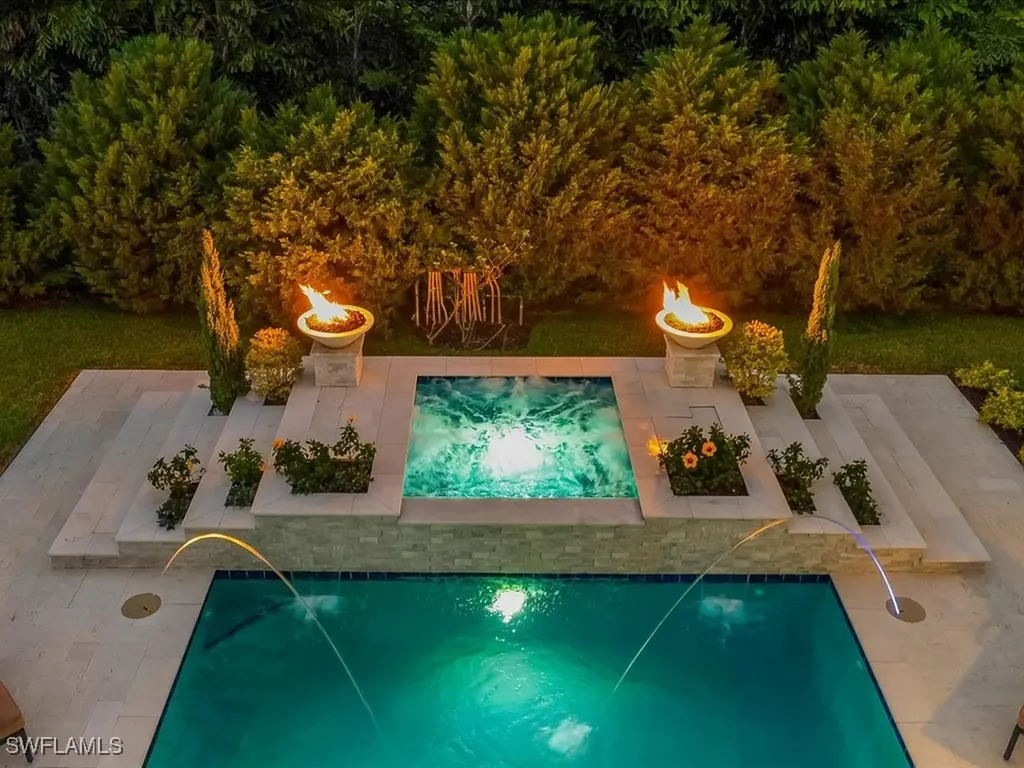 624 Ridge Drive Naples FL 34108