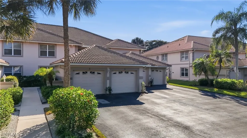 1032 Manor Lake Drive Naples FL 34110
