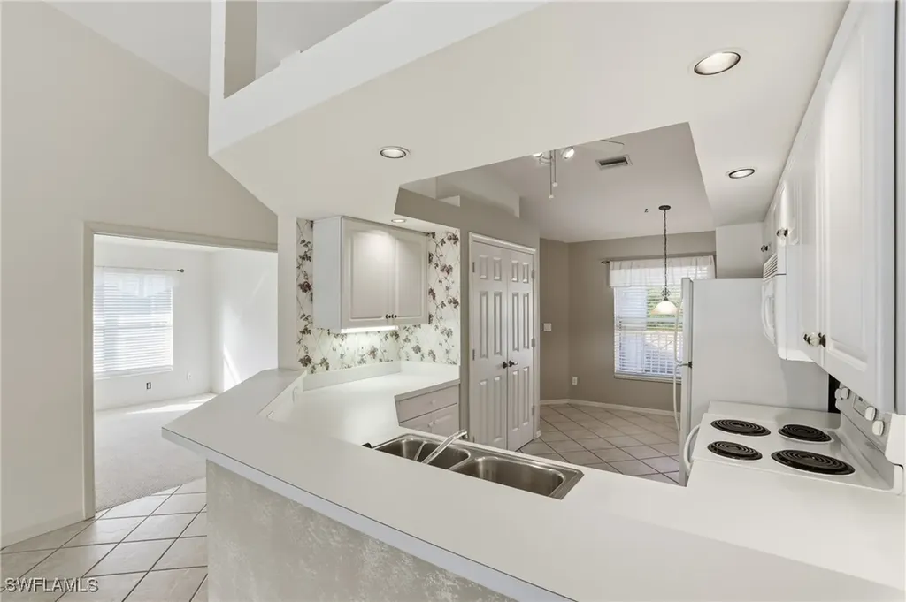 1032 Manor Lake Drive Naples FL 34110