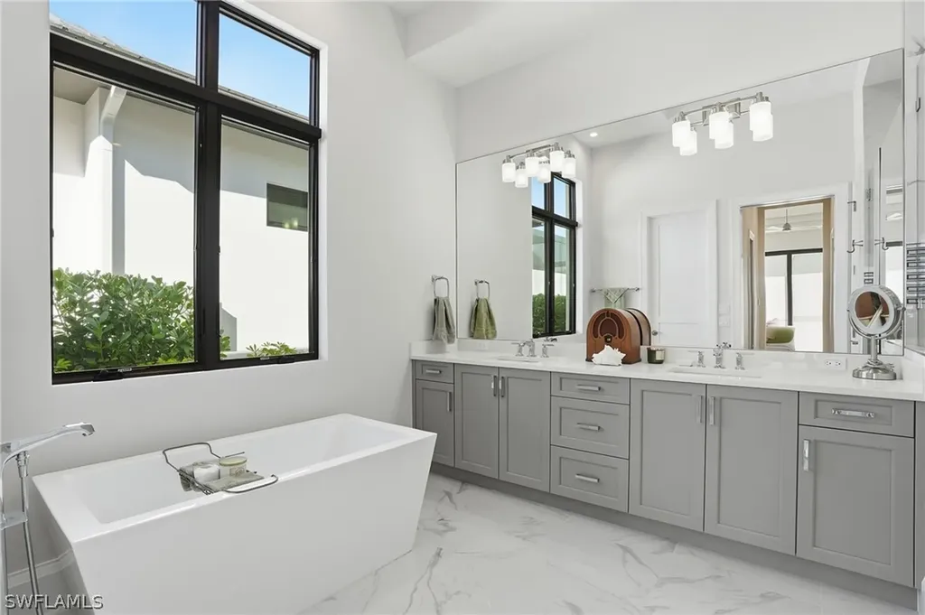 19086 Via Messina Way Miromar Lakes FL 33913