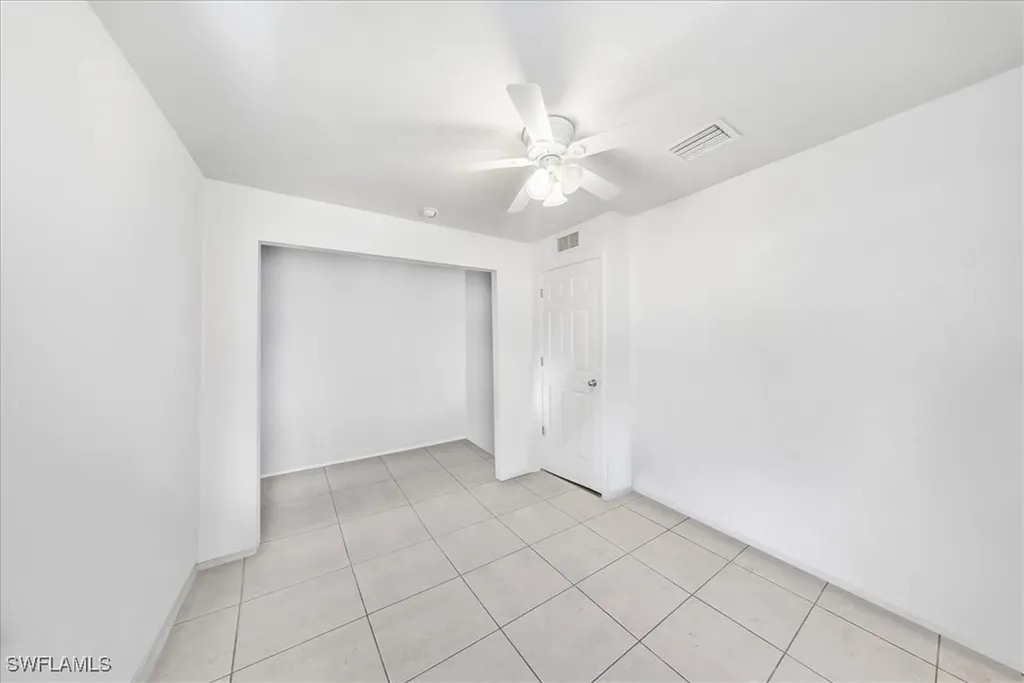 2463 Washington Avenue Naples FL 34112