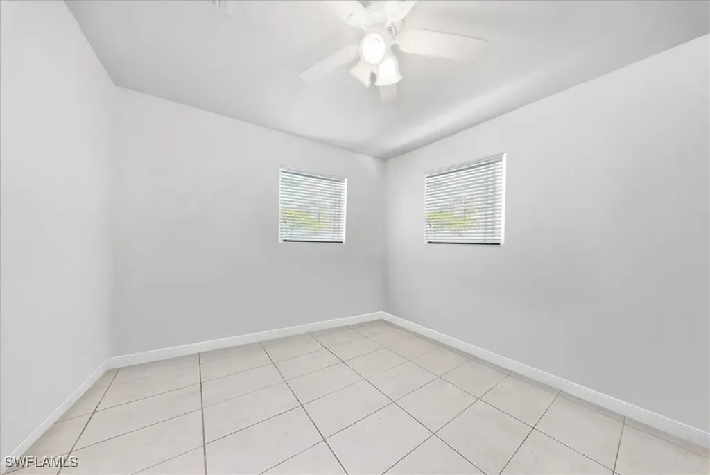 2463 Washington Avenue Naples FL 34112