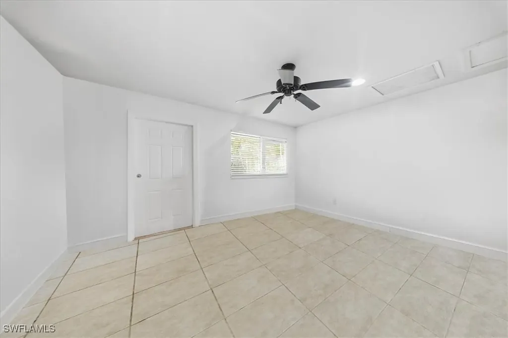 2463 Washington Avenue Naples FL 34112