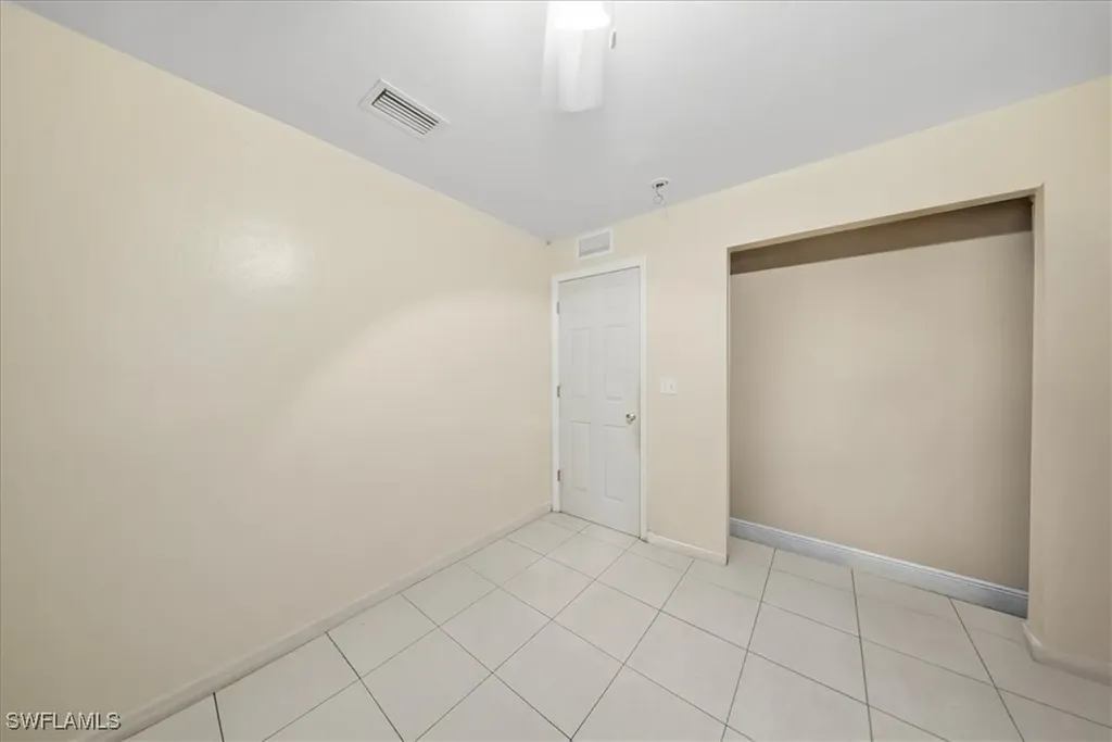 2463 Washington Avenue Naples FL 34112