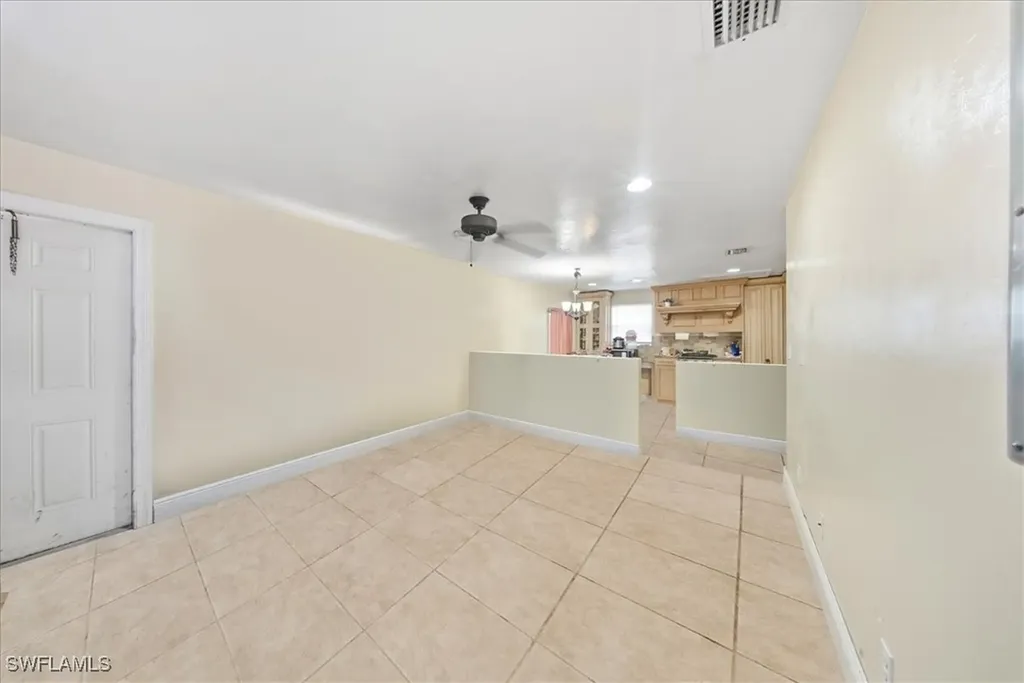 2463 Washington Avenue Naples FL 34112